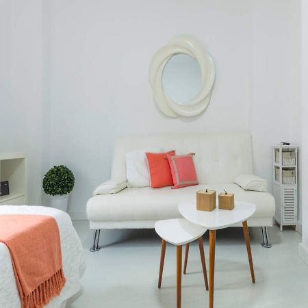 Lovely Studio At The City Heart! Malaga Zewnętrze zdjęcie