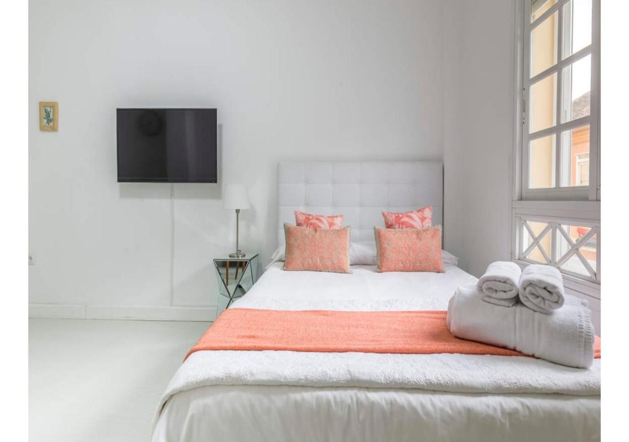 Lovely Studio At The City Heart! Malaga Zewnętrze zdjęcie